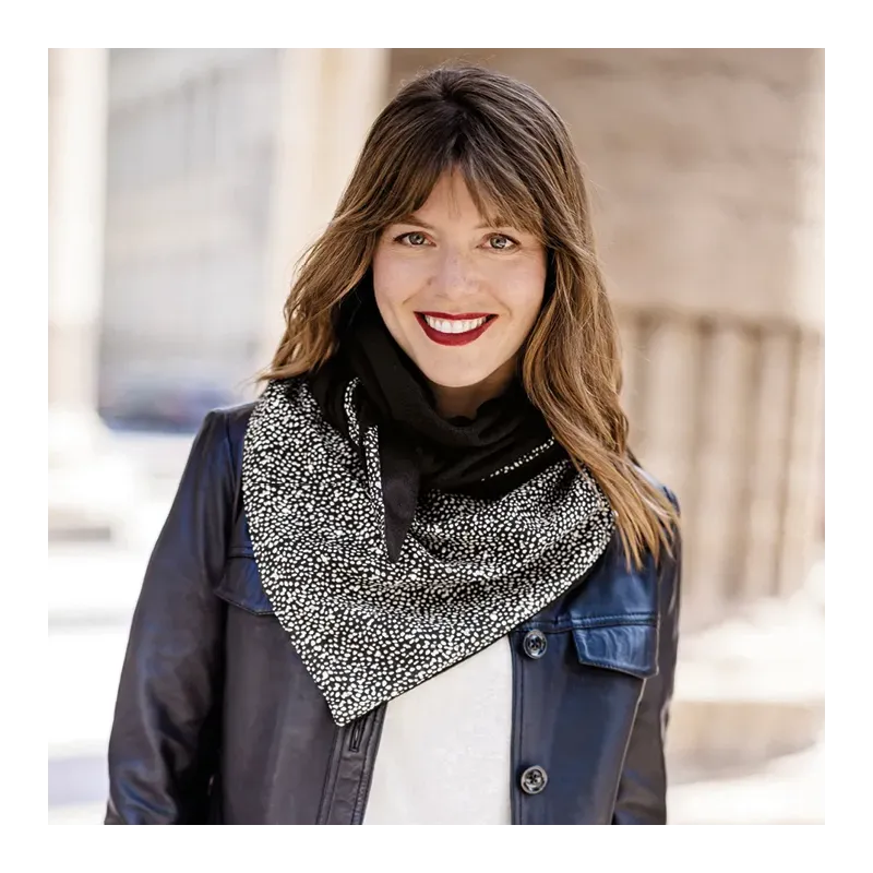 foulard mazélie triangle asha noir francais