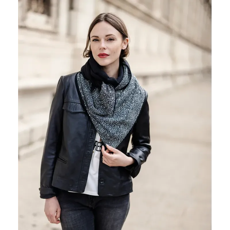 foulard mazélie triangle asha noir francais