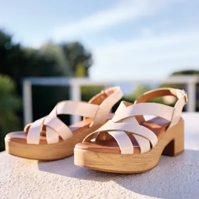 Mazélie sandales Carmen verni écru